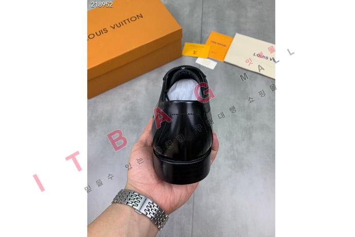 ̺   MYB6556