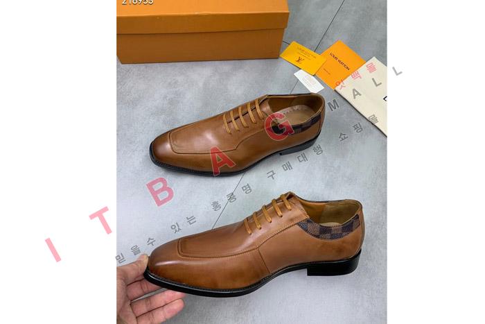 ̺   MYB6557