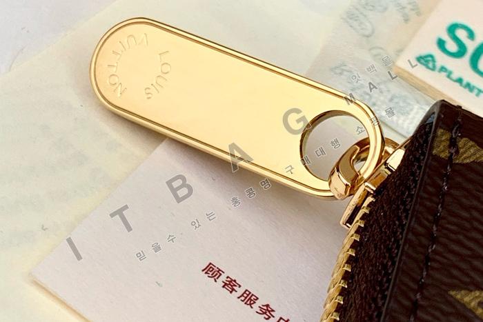 ̺   M60067-3